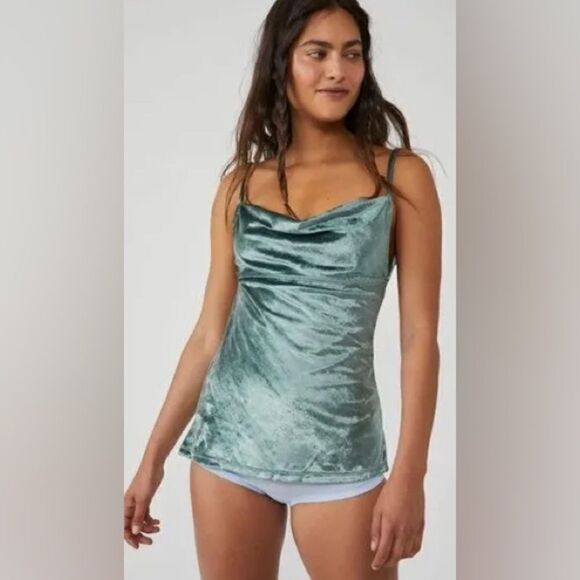NWT Free People All Night Velvet Tunic Top - Evergreen Small - Picture 2 of 4